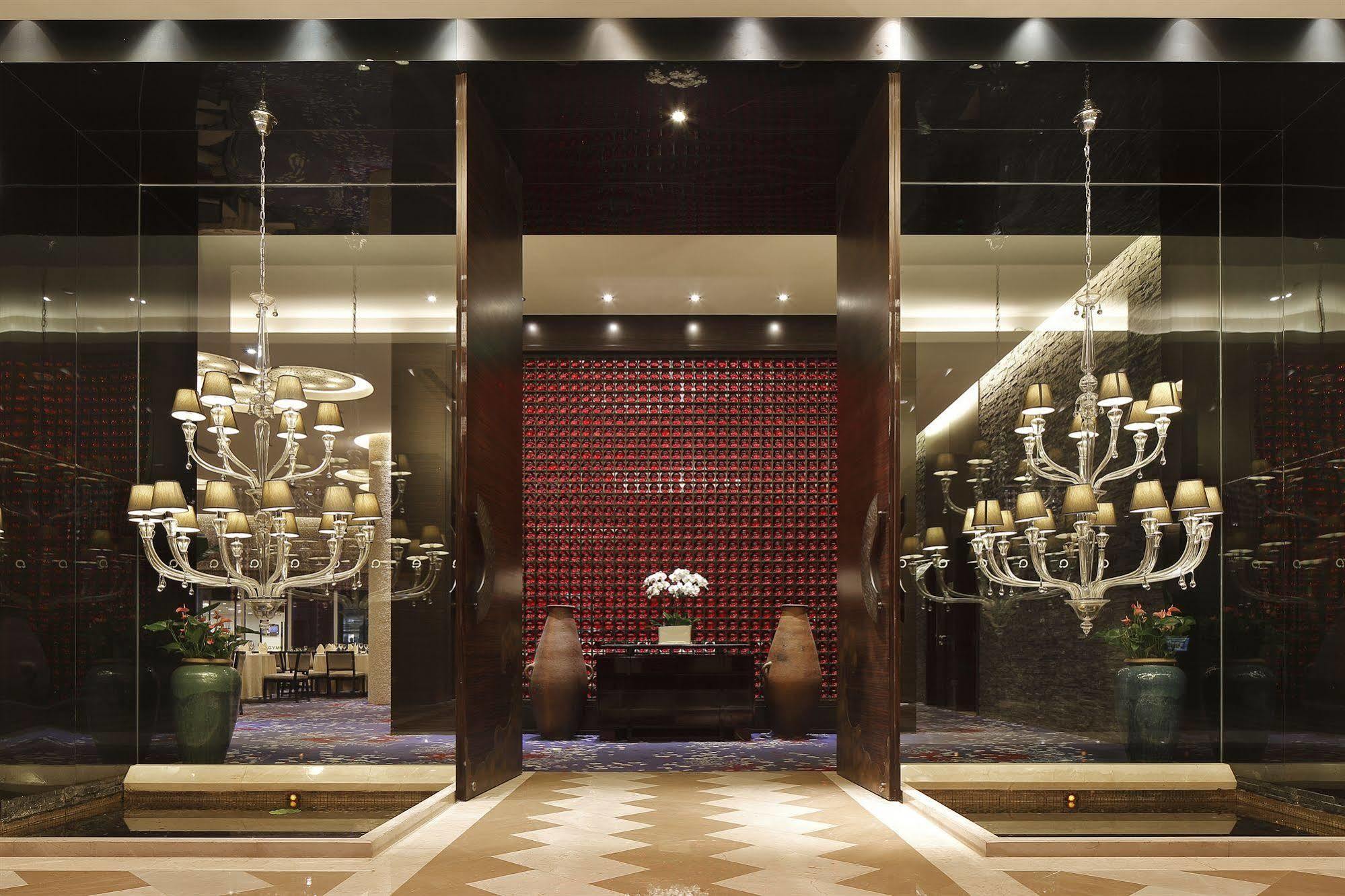 The Qube Hotel Shanghai -Close To Pudong International Airport And Disney Land Dış mekan fotoğraf