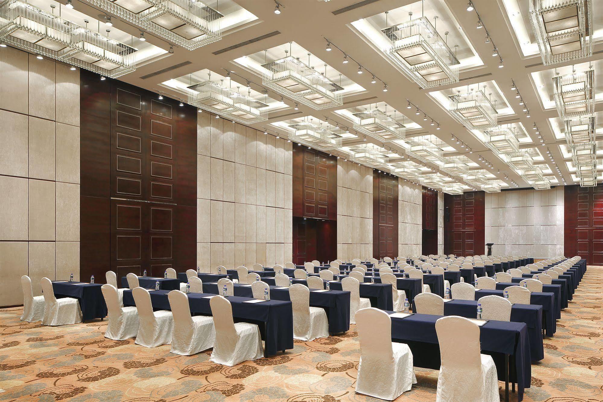 The Qube Hotel Shanghai -Close To Pudong International Airport And Disney Land Dış mekan fotoğraf