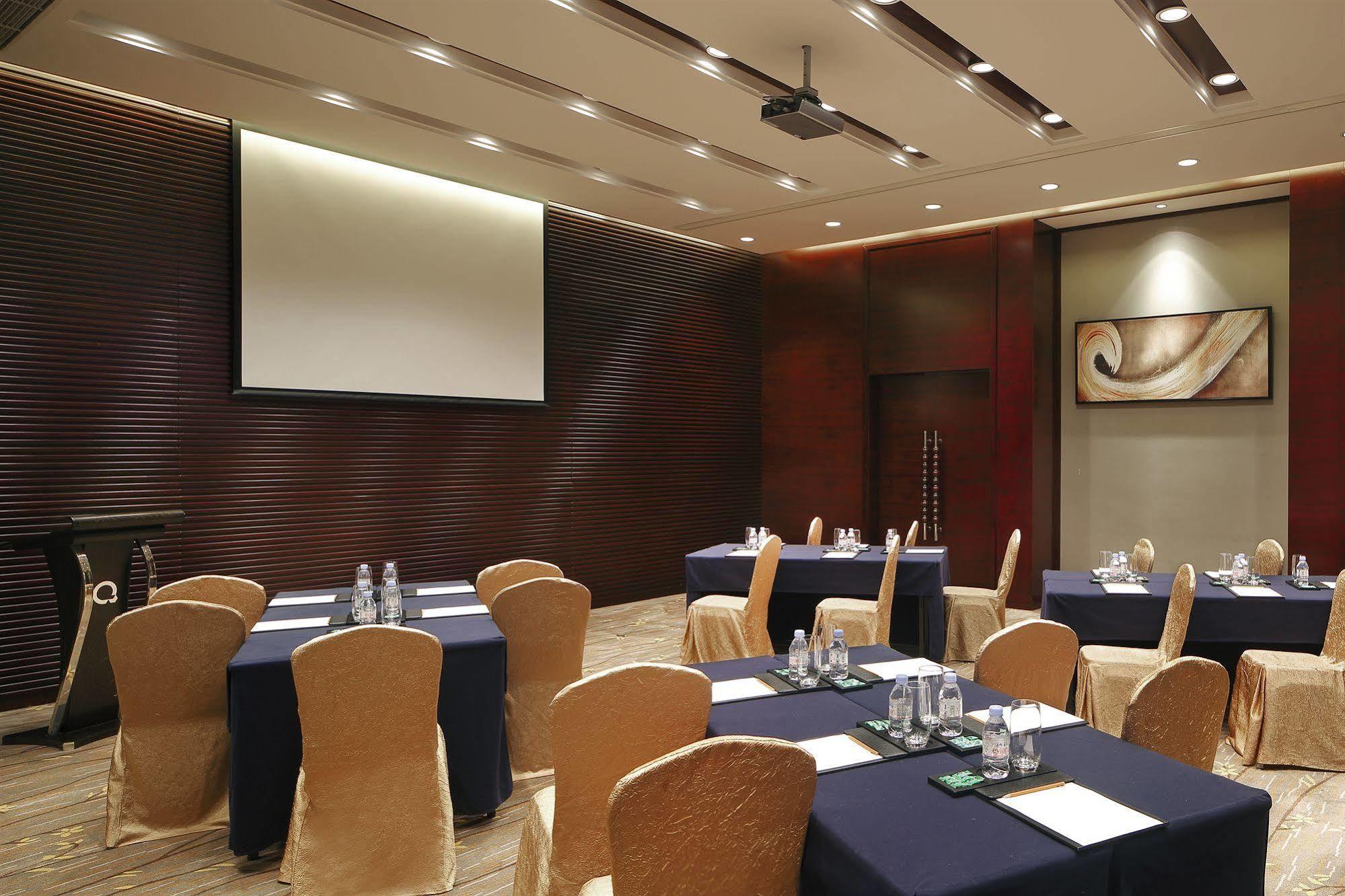 The Qube Hotel Shanghai -Close To Pudong International Airport And Disney Land Dış mekan fotoğraf