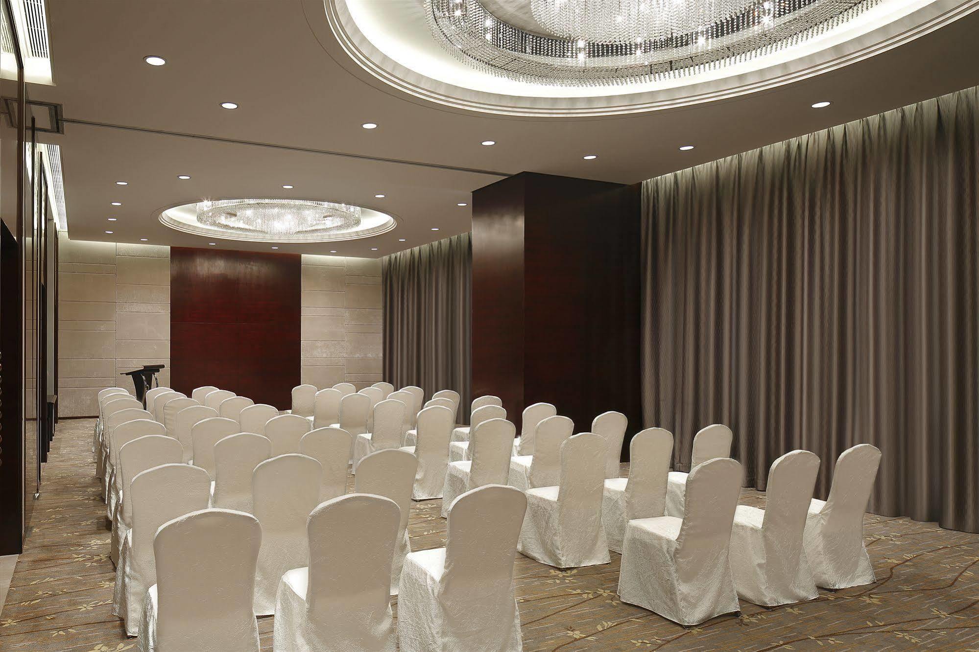 The Qube Hotel Shanghai -Close To Pudong International Airport And Disney Land Dış mekan fotoğraf
